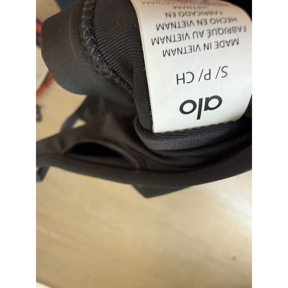 Alo Yoga Sports Bra in Black - Picture 3 of 4